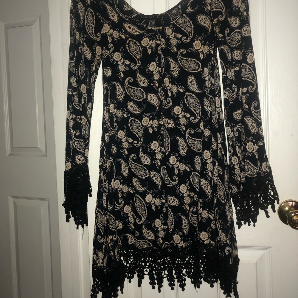 Long sleeve blue paisley print dress